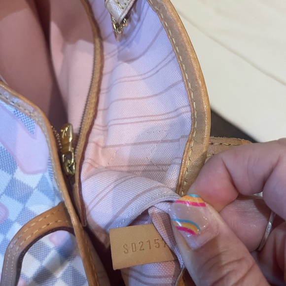 Louis Vuitton Damier Azur Tahitienne - Picture 5 of 12